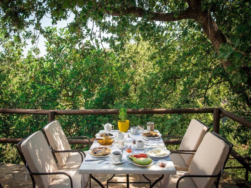 Enagron Ecotourism Village 3*