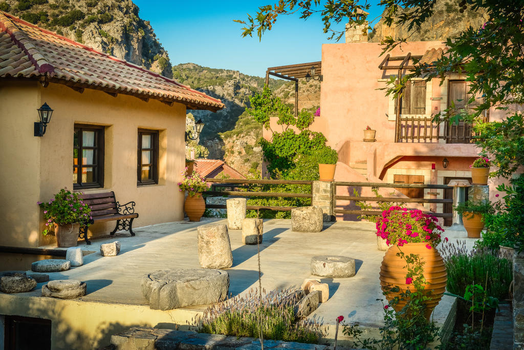 Enagron Ecotourism Village 3*